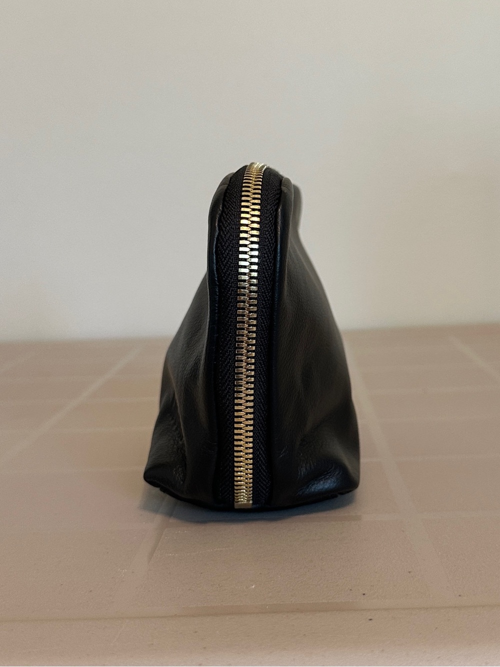 Kusshi Leather Small Makeup Bag - Picture 5 of 7